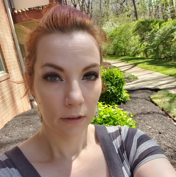 Meet your Posher, Corrinne - Picture 2 of 4